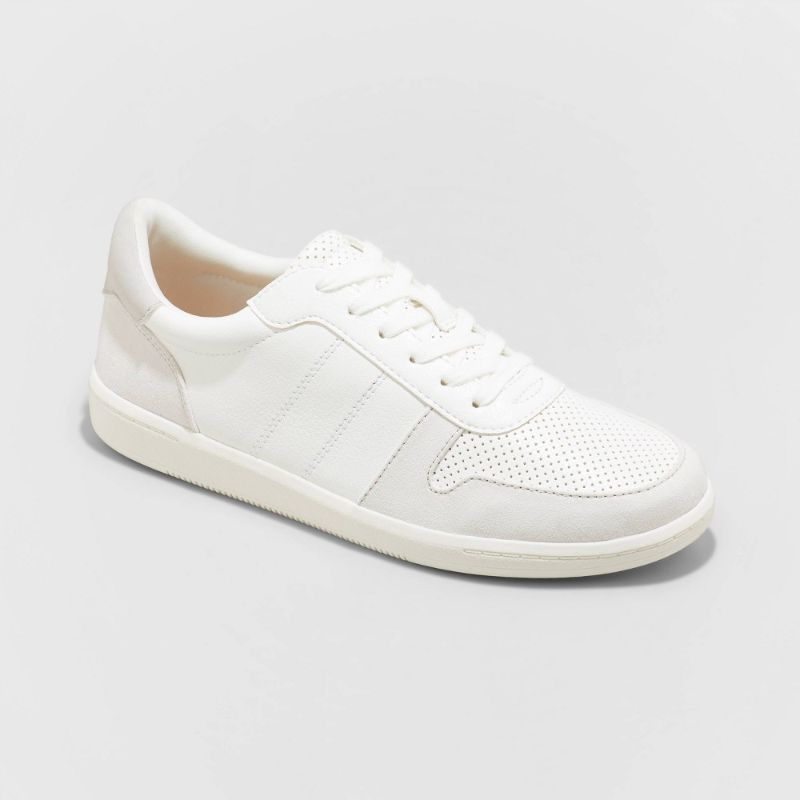Photo 1 of 7 1/2 Women's Hal Sneakers - Universal Thread™
