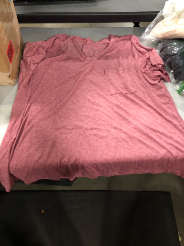 Photo 1 of 5XL pink shirt