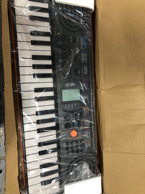 Photo 2 of Casio SA-76 44-Key Mini Personal Keyboard
