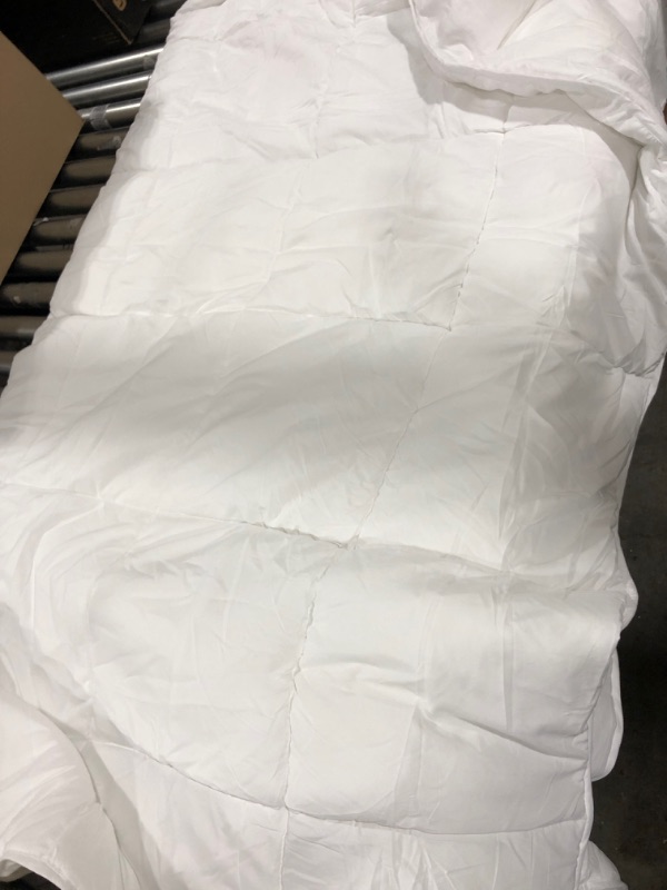 Photo 1 of 90" X 90" WHITE COMFORTER 