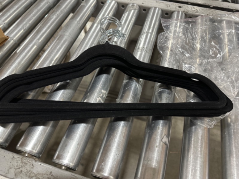 Photo 1 of 40 hangers black velvet 