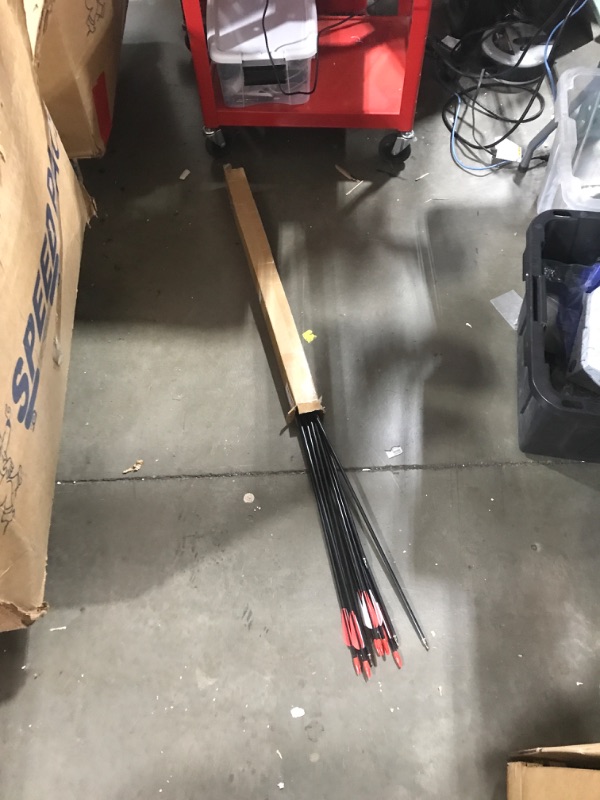 Photo 1 of kaimei 30inch Fiberglass Arrow with Replaceable Arrowhead Spine 500 for Recurve and Compound Bow Hunting and Practice Hunting red 30.0 Inches