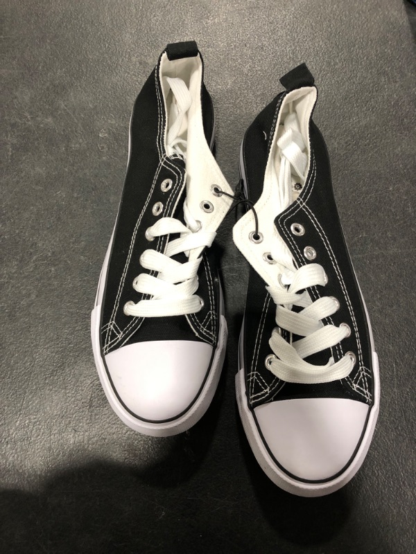 Photo 1 of  Converse Shoes Size 9 