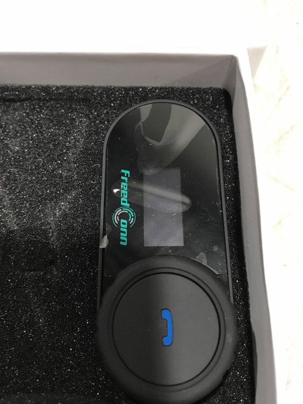 Photo 1 of FreedConn Motocycle Helmet Waterproof Wireless Bluetooth Headset TCOM-VB; /LCD Screen/FM Radio/800M Intercom/2 Riders Intercom/Moto Biking & Skiiing; TCOM-SC (Single Pack) Hard Mic