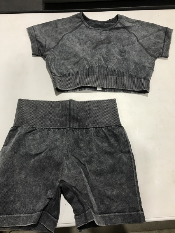 Photo 1 of 2 PIECE GREY OUTFIT SIZE L 