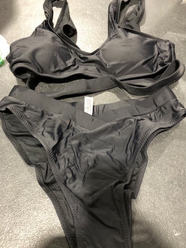 Photo 1 of 2 Piece Black Medium Bathingsuit