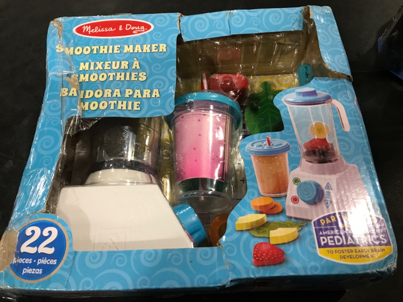 Photo 2 of Melissa & Doug Smoothie Maker Blender Set with Play Food (22 Pcs)