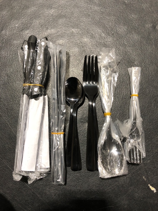 Photo 2 of  24 Pieces Black Silverware Set, Black Flatware Set, Food-Grade Stainless Steel Cutlery Set for 4, Tableware Eating Utensils, Mirror Finished, Dishwasher Safe