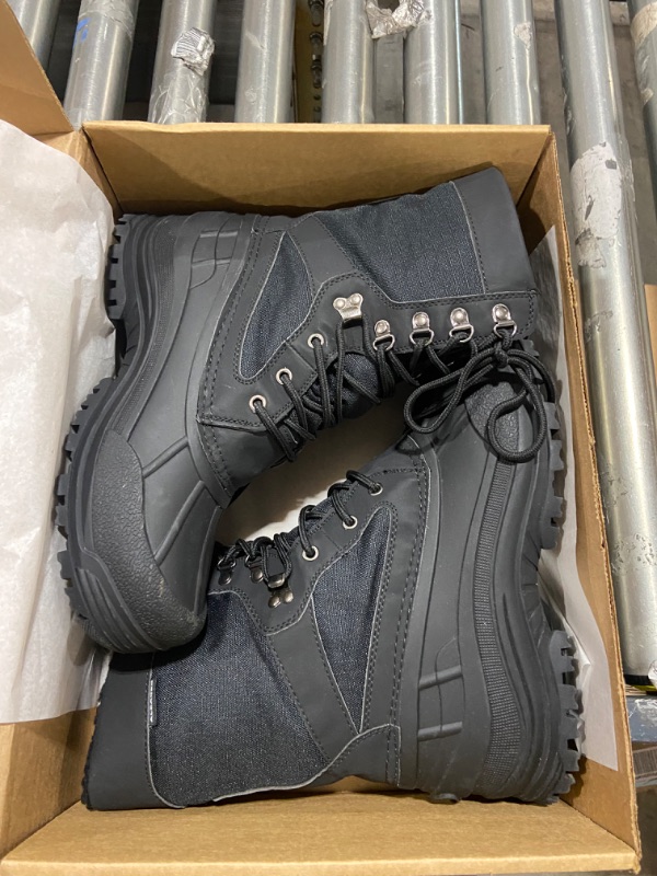 Photo 1 of Black 3m Wet Resistant Boots MENS US10