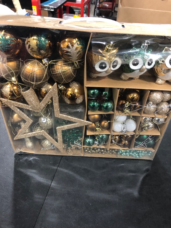 Photo 2 of 90-Pack Shatterproof Christmas Ball Ornaments Set Decorative Baubles for Holiday Wedding Party Decoration Festival Widgets Pendants with Reusable Hand-held Gift Package for Xmas Tree
