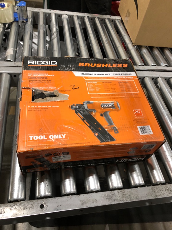 Photo 4 of RIDGID 18V Brushless Cordless 21° 3-1/2 in. Framing Nailer (Tool Only)