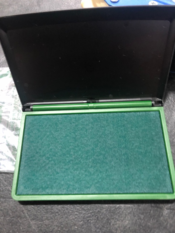 Photo 2 of MaxMark Large Premium Green Ink Stamp Pad - 3.5" x 6.25" - Quality Felt Pad Green 3.5" x 6.25"