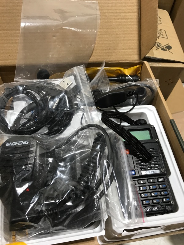 Photo 1 of BAOFENG BF-F8HP (UV-5R 3rd Gen) 8-Watt Dual Band Two-Way Radio (136-174MHz VHF & 400-520MHz UHF) Includes Full Kit with Large Battery
