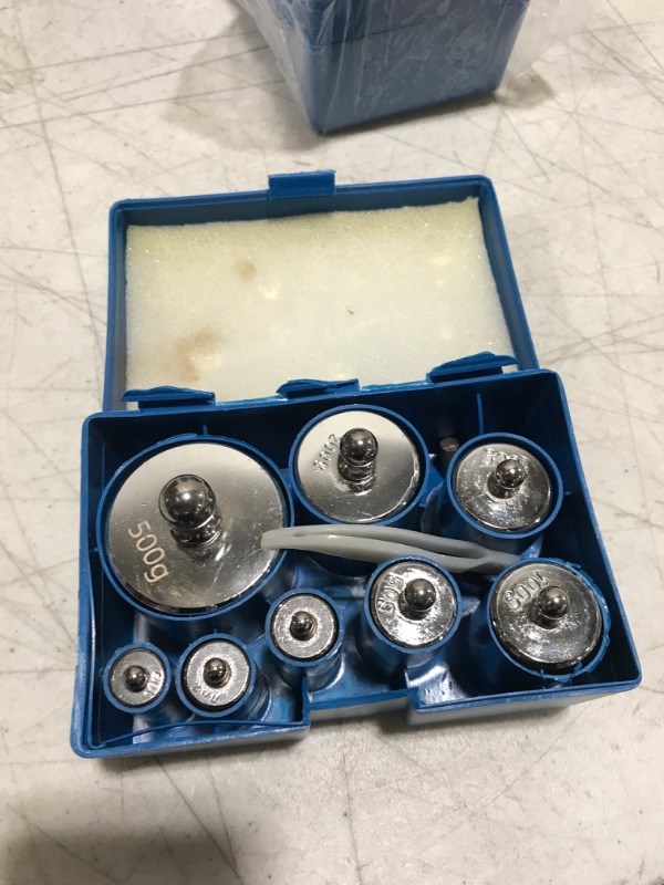 Photo 2 of MAGIKON 8 Pieces 1000 Gram Stainless Steel Calibration Weight Set (500g 200g 2x100g 50g 20g 20g 10g) with Case and Tweezers for Digital Scale