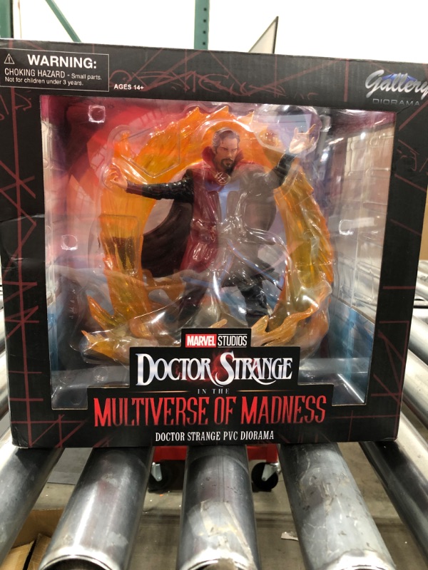 Photo 2 of DIAMOND SELECT TOYS Marvel Gallery: Doctor Strange in The Multiverse of Madness PVC Statue, Multicolor, 10 inches 