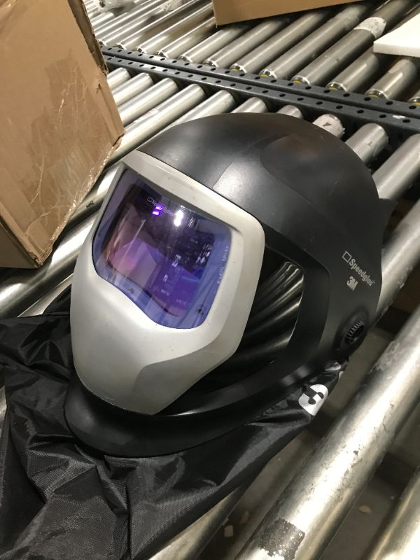 Photo 2 of 3M Speedglas Welding Helmet 9100, 06-0100-30iSW, with Auto-Darkening Filter 9100XXi 3 Arc Sensors for MMAW TIG MIG Tack Plasma Arc Welding and Grinding Mask, 1 Each, Black
