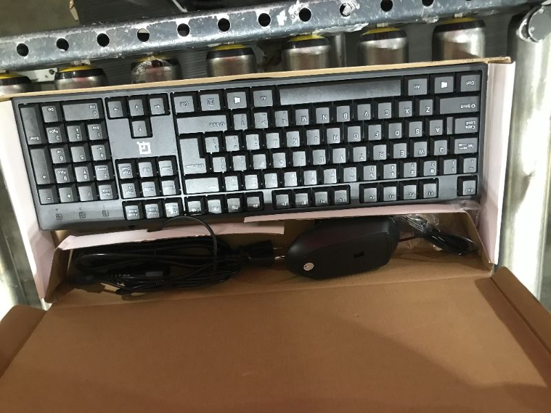 Photo 2 of QR-70 WIRED KEYBOARD WITH OPTICAL MOUSE
