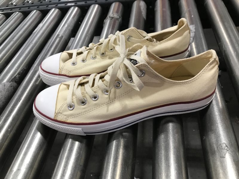 Photo 2 of Converse Unisex Chuck Taylor All Star Low Top Natural Sneakers - 10.5 US
