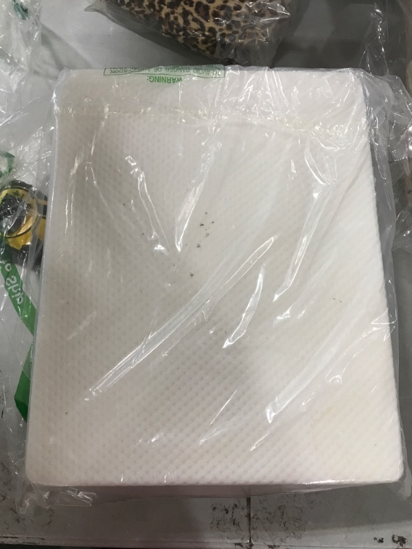 Photo 1 of 12x15x5.5" Memory Foam Pillow 