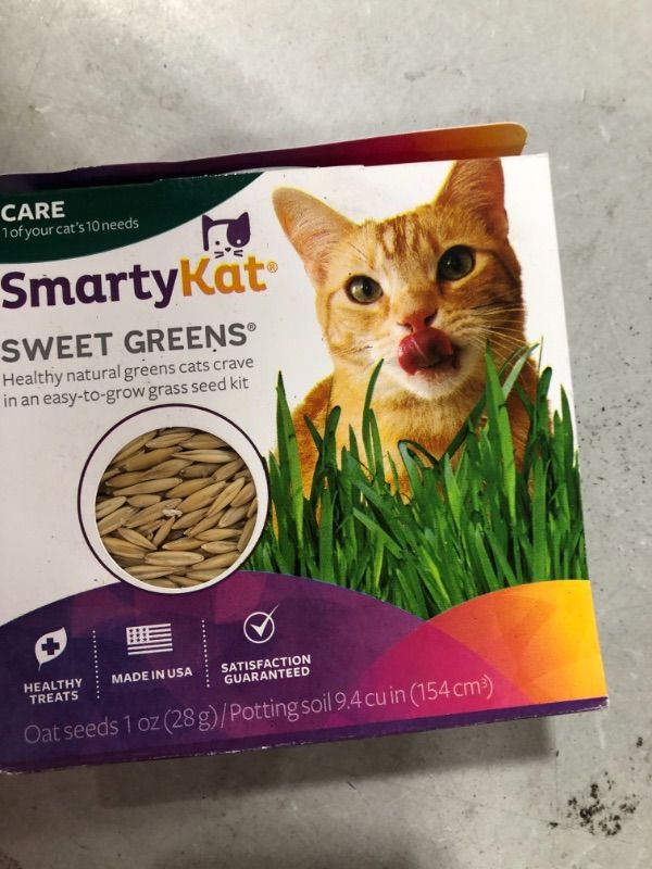 Photo 2 of SmartyKat Sweet Greens Organic Oat Grass Cat Grass Grow Kit Sweet Greens Grow Kit