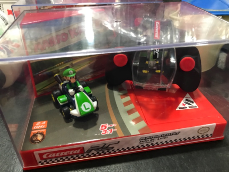 Photo 1 of CARRERA RC Mario Kart(TM) Luigi - on-road Racing Car - Boy/Girl -...
