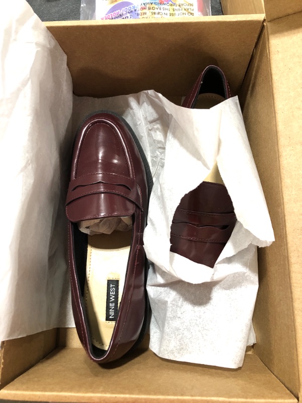 Photo 1 of BROWN DRESS SHOES SIZE 9M 