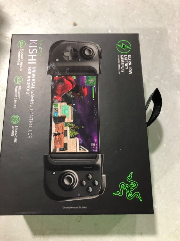 Photo 3 of Razer Kishi Mobile Game Controller / Gamepad for Android USB-C: Xbox Game Pass Ultimate, xCloud, Stadia, GeForce NOW, Luna - Passthrough Charging - Low Latency Phone Controller Grip - Samsung, Pixel Controller For Android