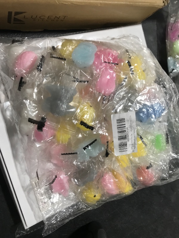 Photo 1 of 30 PCS SQUISHY TOYS 