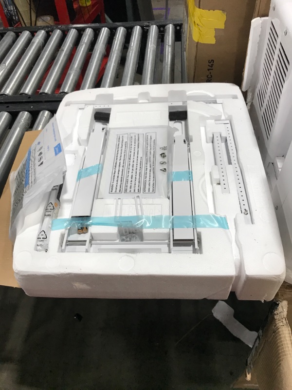 Photo 3 of Midea U Inverter Window Air Conditioner 12,000btu, U-Shaped AC with Open Window Flexibility, Robust Installation,Extreme Quiet, 35% Energy Saving, SMA - minor bent on side of item from pakaging 