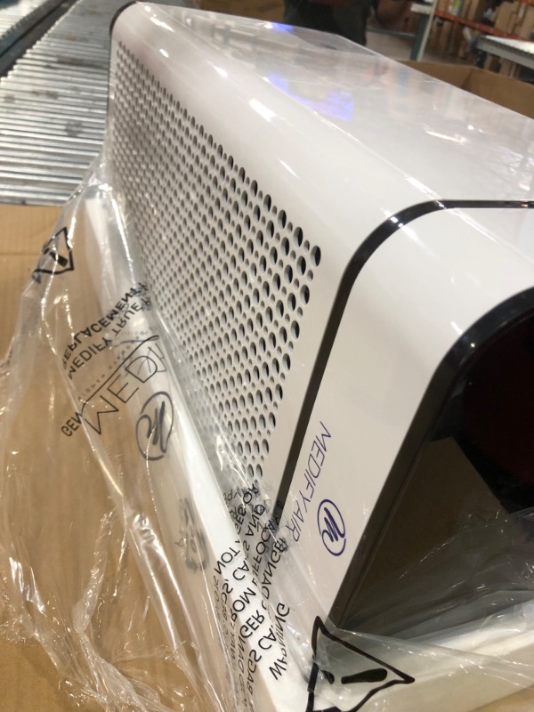 Photo 1 of Medify MA-40-UV Air Purifier with True HEPA H14 Filter + UV Light | 840 sq ft Coverage | for Allergens, Wildfire Smoke, Dust, Odors, Pollen, Pets | Quiet 99.9% Removal to 0.1 Microns | White, 1-Pack White 1-Pack Air Purifier
