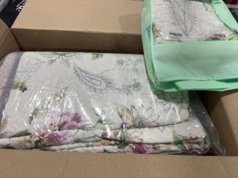 Photo 2 of 3 Pieces Quilt Set King Size, Beige Floral Reversible Bedspread Coverlet Set