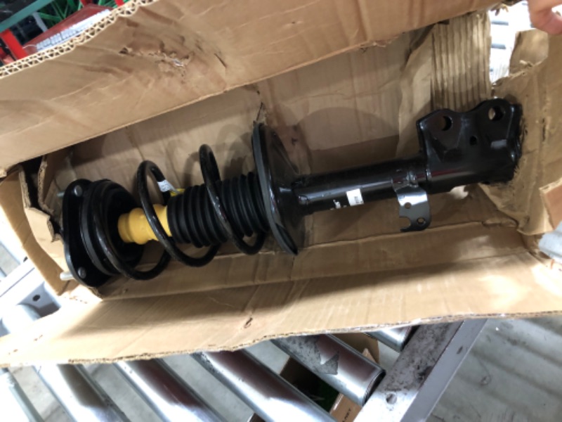 Photo 2 of KYB SR4184 Strut Plus Complete Corner Unit Assembly