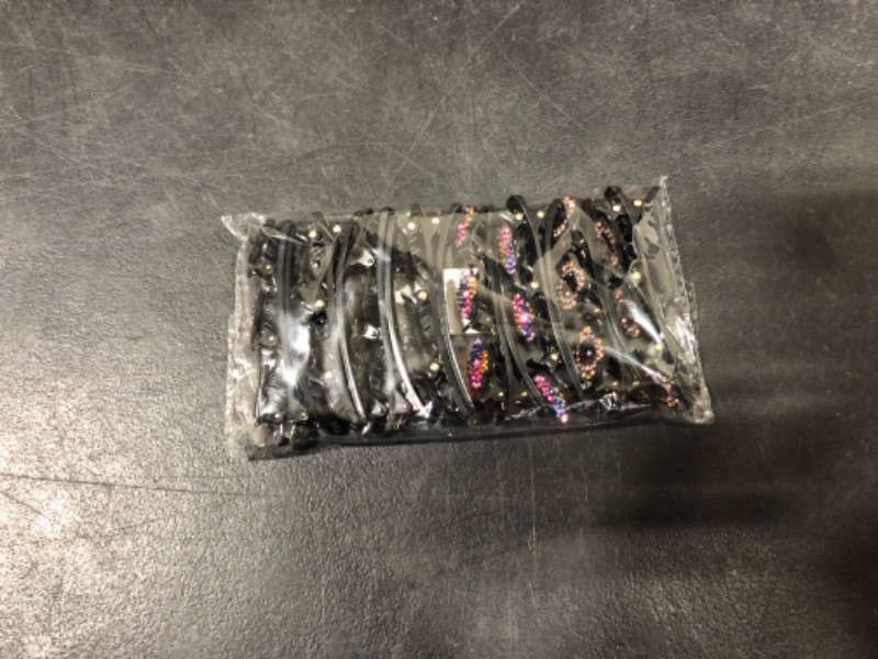 Photo 1 of 8PCS Sparkling Crystal Stone Braided Hair Clips? Hair Clips For Thick Hair ?Four-Leaf Clover Chopped Hairpin Duckbill Clip with 3 Small Clips?Braided Hair Clip with Rhinestones for Women and Girls (8pcs)