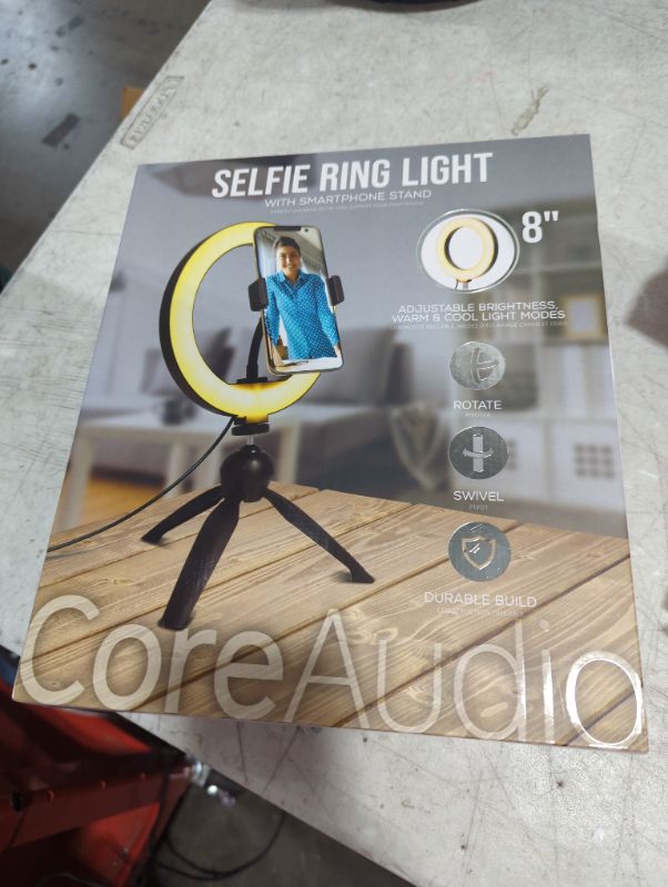 Photo 1 of Selfie Ring Light 8"