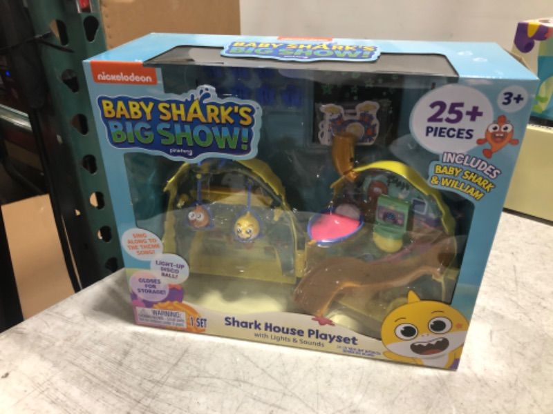 Photo 2 of Baby Shark's Big Show! Shark House Playset – Lights and Sounds Toddler Playset – Interactive Baby Shark Toy