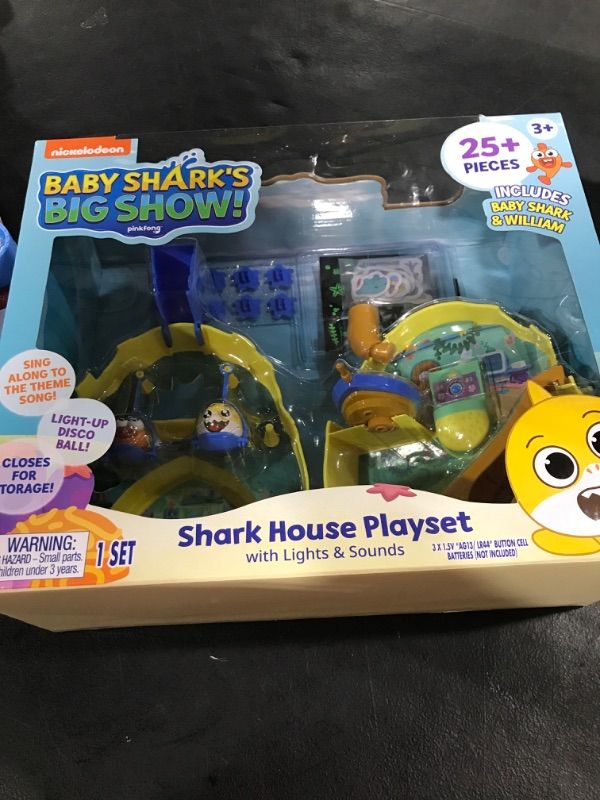 Photo 2 of Baby Shark's Big Show! Shark House Playset – Lights and Sounds Toddler Playset – Interactive Baby Shark Toy