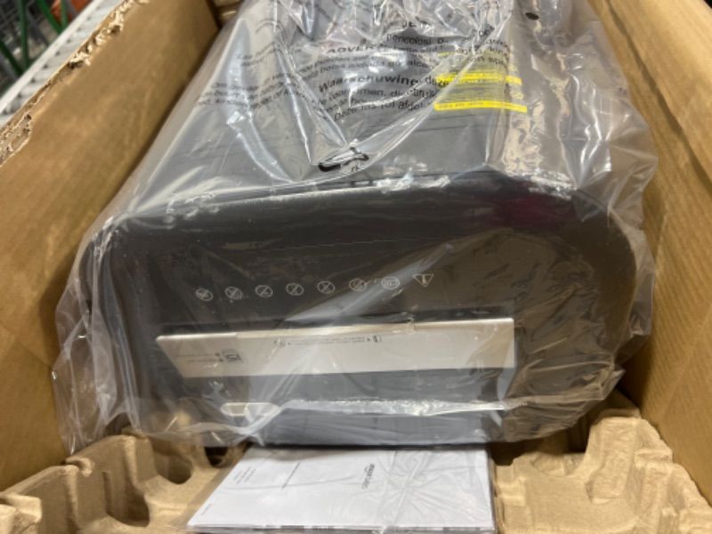 Photo 1 of Amazon Basics 15-Sheet Cross-Cut Paper, CD Credit Card Office Shredder 15 Sheet - original model Shredder