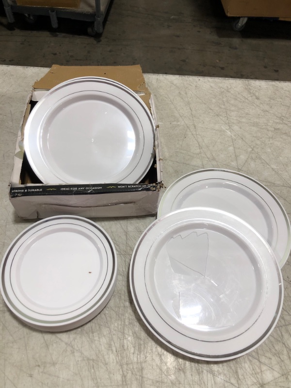 Photo 1 of 50 Party Plate Set - Plastic 