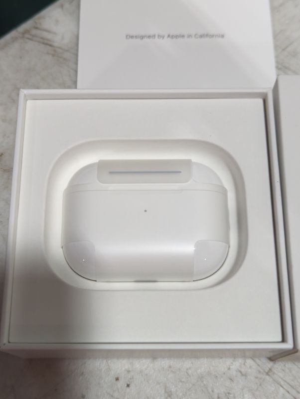 Photo 4 of "NEW IN BOX"
AirPods Pro (2nd generation)