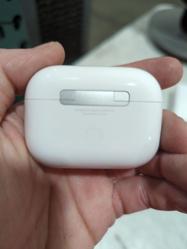 Photo 5 of "NEW IN BOX"
AirPods Pro (2nd generation)