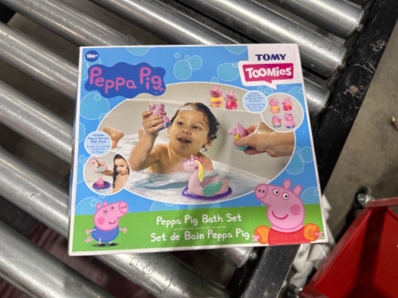 Photo 2 of Tomy Toomies Peppa Pig Peppa’s House Bath Toy Playset – Bath Time Water Play Activity Center – Baby and Toddler Bath Toys for 18 Months and Up