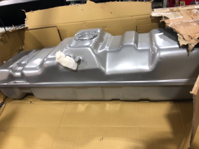 Photo 2 of 25 Gallon Fuel Tank For 97-99 Chevrolet K1500 C1500 Silver