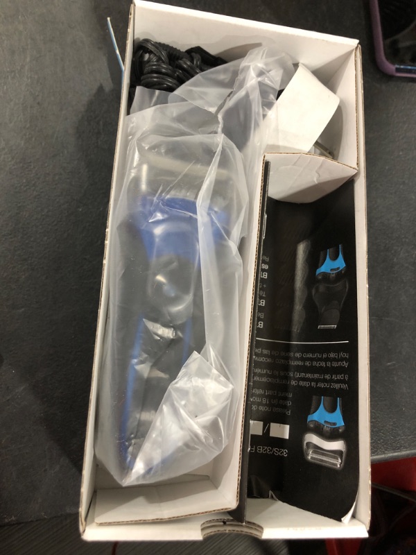 Photo 1 of Braun Series 3ProSkin Wet and Dry Electric Shaver - Blue