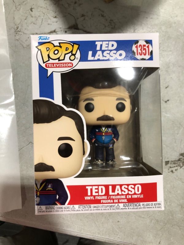 Photo 2 of Funko Pop! TV: Ted Lasso - Ted Lasso with Chase