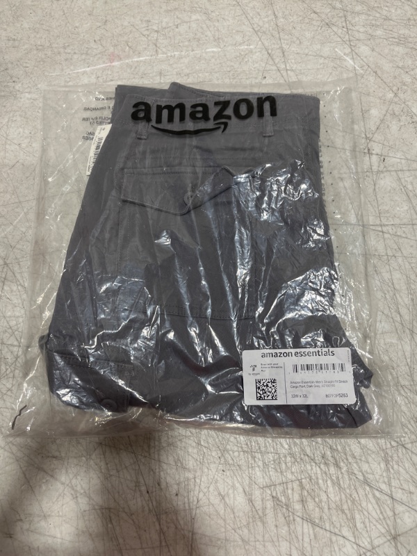 Photo 2 of Amazon Essentials Men's Straight-Fit Stretch Cargo Pant (Available in Big & Tall) 32W x 32L Dark Grey