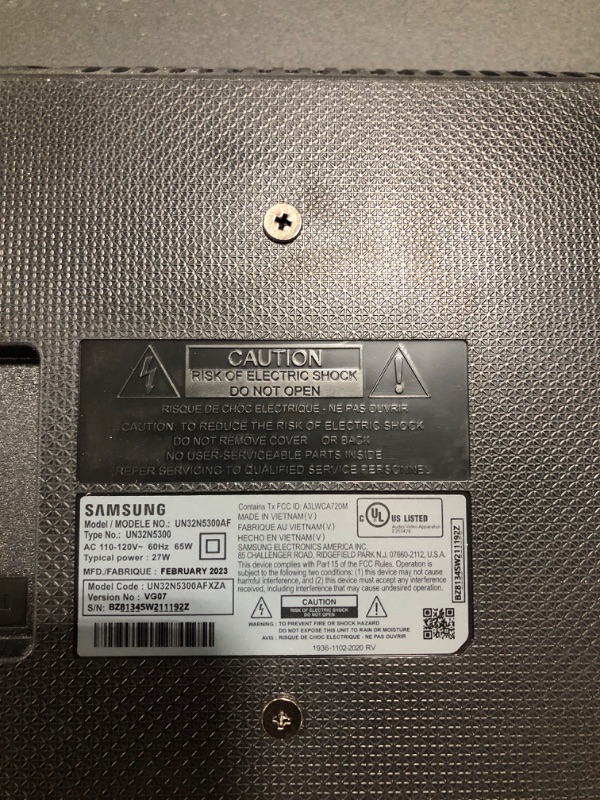 Photo 1 of SAMSUNG 32-inch Class LED Smart FHD TV 1080P (UN32N5300AFXZA, 2018 Model)