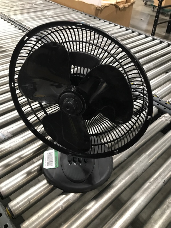 Photo 2 of 12 in. 3 Speed Oscillating Desk Fan
