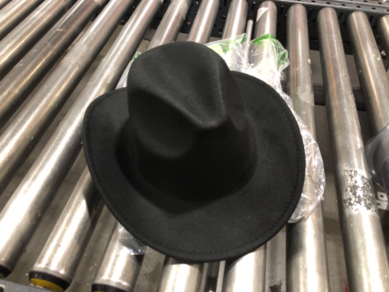Photo 1 of BLACK COWBOY/COWGIRL HAT UNKNOWN FIT 