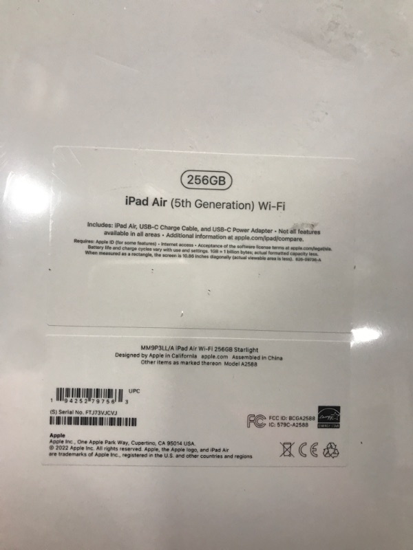 Photo 3 of **Apple iPad Air (5th Generation): with M1 chip, 10.9-inch Liquid Retina Display, 256GB, Wi-Fi 6, 12MP front/12MP Back Camera, Touch ID, All-Day Battery Life – Starlight WiFi Starlight 256GB** BRAND NEW ITEM!