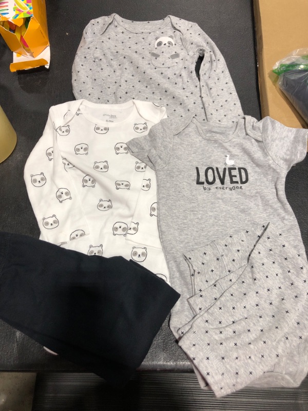 Photo 2 of 6-9 MONTHS Simple Joys by Carter's Unisex Babies' 6-Piece Bodysuits (Short and Long Sleeve) and Pants Set 6-9 Months Grey/Llama/Love/Panda